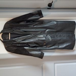 PRICE DROP!! Ladies leather coat, M, black,  EUC